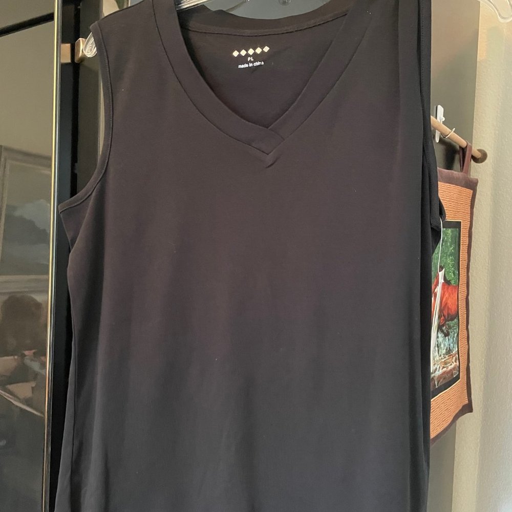 NWT Size PL Sleeveless Ladies Top
